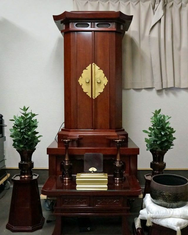 000000000175-04-l.jpg?t=