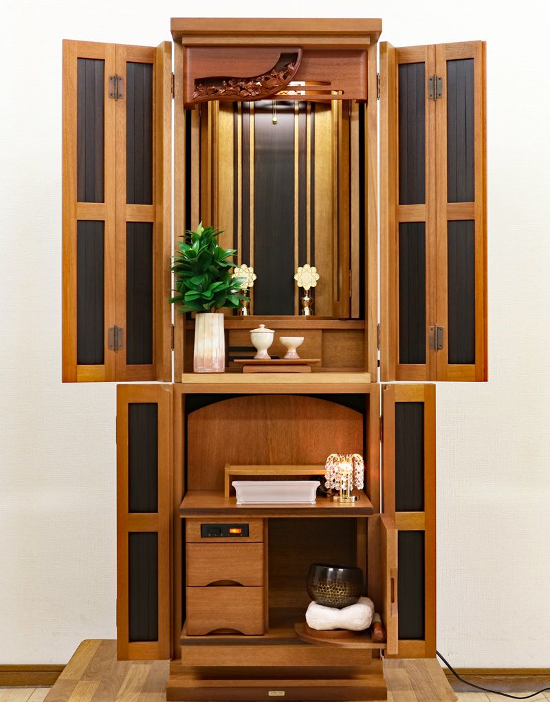 創価学会 家具調 中古仏壇 842 金剛堂 502 ソノクリン&ニヤトー無垢